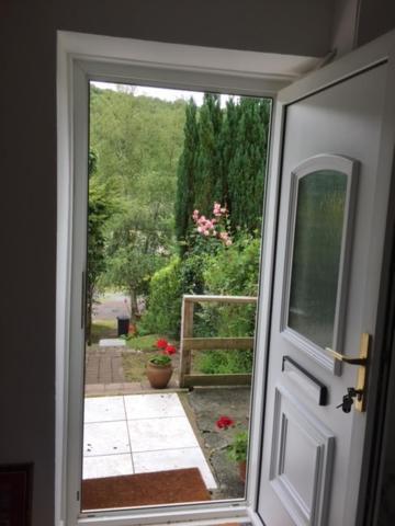 Ty Canol Villa Ystalyfera Exterior photo